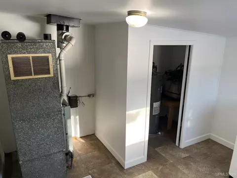 2880 18th, Escanaba, MI 49829 photo 31