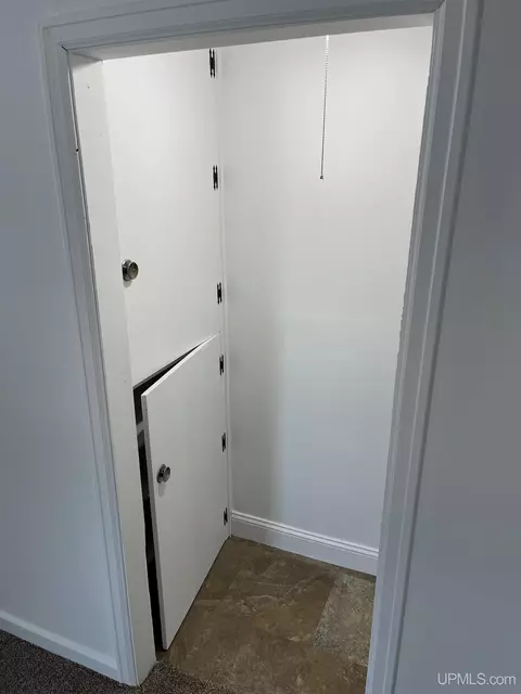 2880 18th, Escanaba, MI 49829 photo 29