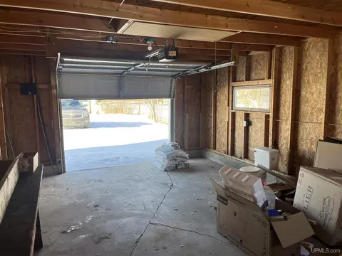 2880 18th, Escanaba, MI 49829 photo 39