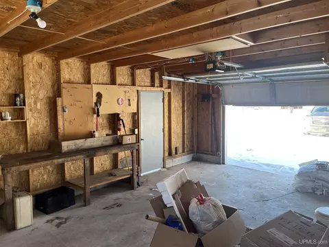 2880 18th, Escanaba, MI 49829 photo 38