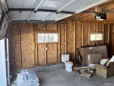 2880 18th, Escanaba, MI 49829 photo 40