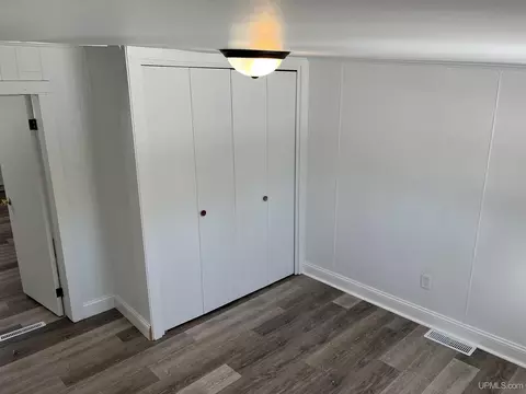 2880 18th, Escanaba, MI 49829 photo 16