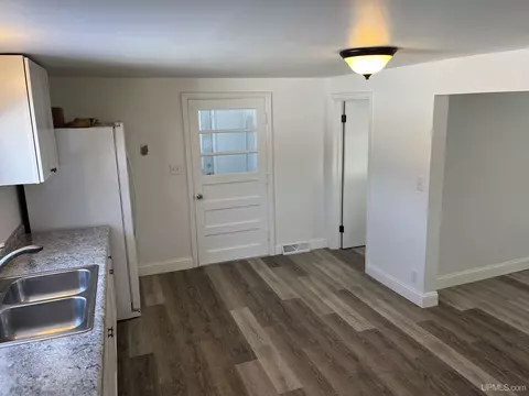 2880 18th, Escanaba, MI 49829 photo 8