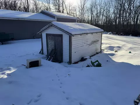 Exterior - 4121 Janet, Harrison, MI 48625 photo 3 of 6