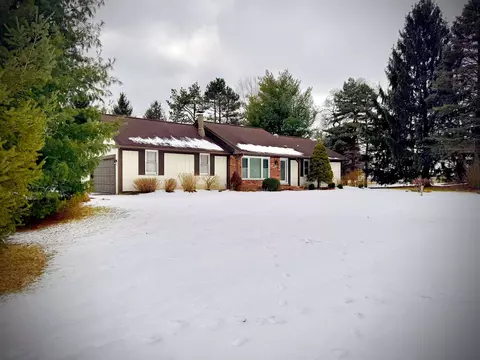 3901 Nelda Hl, Rochester Hills, MI 48309