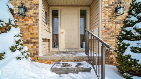1700 River #3, Marysville, MI 48040