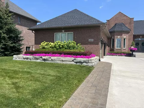 64030 Turnberry Way, Washington Township, MI 48095