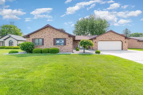 692 E Pilgrim, Saginaw, MI 48638