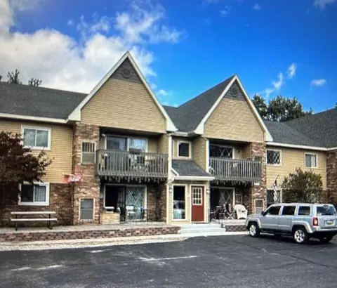 7900 E Cedar Lake Dr Unit # 8, Greenbush, MI 48738
