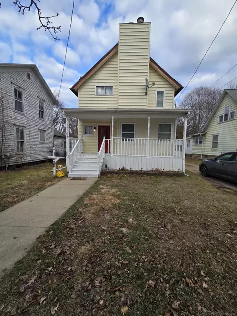 608 N Hickory, Owosso, MI 48867