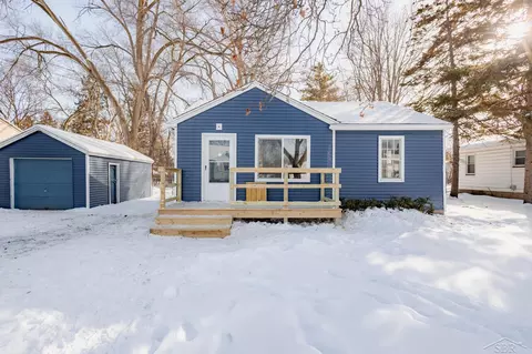 1409 Acacia, Saginaw, MI 48602