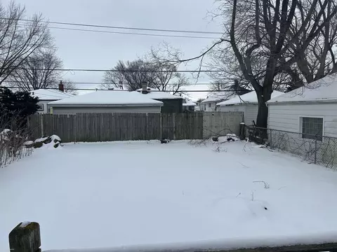 Exterior - 24852 Lambrecht Ave, Eastpointe, MI 48021 photo 2 of 2
