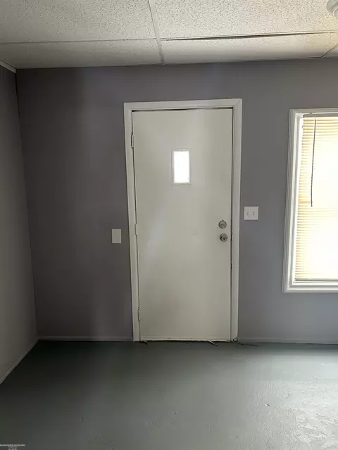 Entry Way - 24852 Lambrecht Ave, Eastpointe, MI 48021 photo 1 of 2