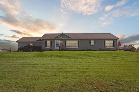 15625 Davis, Addison, MI 49220