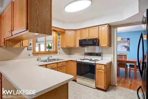 14111 Ivanhoe, Warren, MI 48088 photo 13