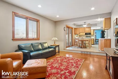 14111 Ivanhoe, Warren, MI 48088 photo 18