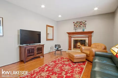 14111 Ivanhoe, Warren, MI 48088 photo 19