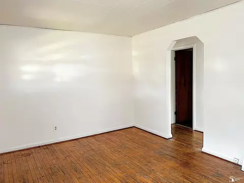 Living - 643 Michigan, Monroe, MI 48162 photo 2 of 2