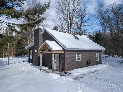 4045 E Haskell Lk, Harrison, MI 48625