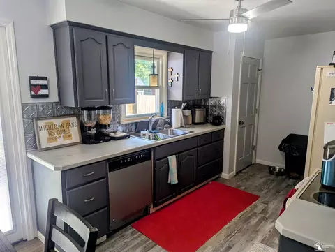 Kitchen - 918 Lavender, Monroe, MI 48162 photo 2 of 2