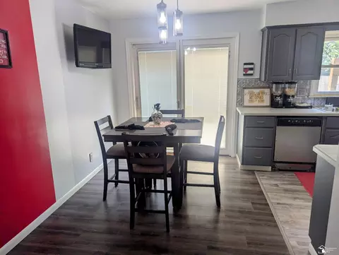 Dining - 918 Lavender, Monroe, MI 48162 photo 1 of 1