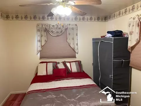 Bedroom - 918 Lavender, Monroe, MI 48162 photo 2 of 4