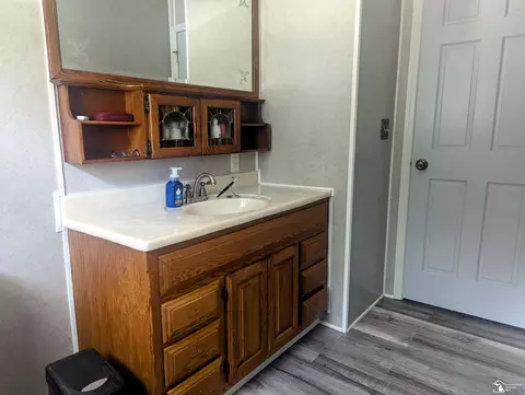 Bath - 918 Lavender, Monroe, MI 48162 photo 1 of 2