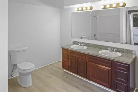 Bath - 406 N Main, Capac, MI 48014 photo 2 of 3