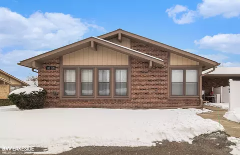 2763 Roundtree, Troy, MI 48083