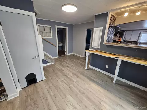 Entry Way - 168 Saginaw, Ishpeming, MI 49849 photo 1 of 2