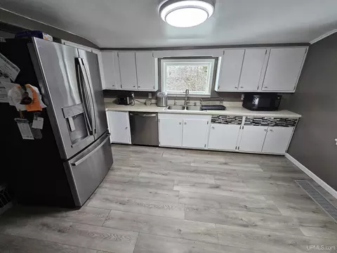 Kitchen - 168 Saginaw, Ishpeming, MI 49849 photo 1 of 3