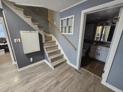 Entry Way - 168 Saginaw, Ishpeming, MI 49849 photo 2 of 2