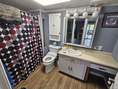 Bath - 168 Saginaw, Ishpeming, MI 49849 photo 1 of 2