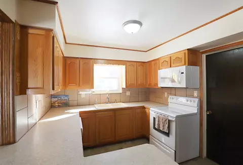 3072 Field, Clio, MI 48420 photo 9