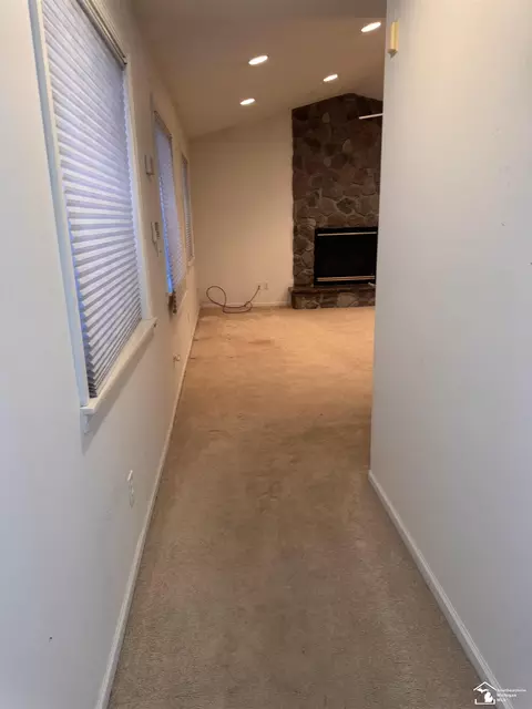Entry Way - 22980 Goddard, Taylor, MI 48180 photo 4 of 4