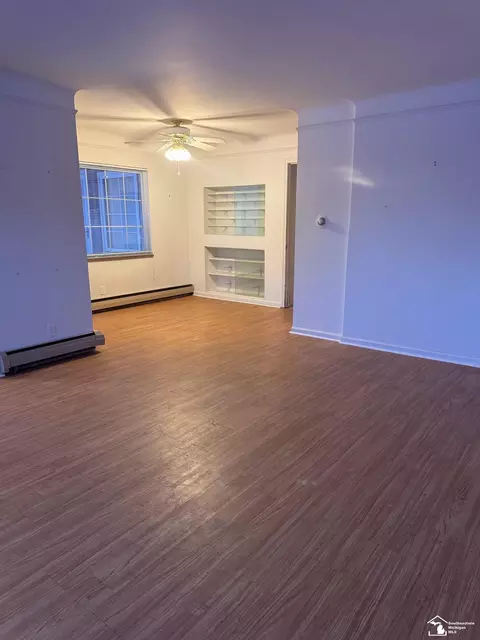 Living - 22980 Goddard, Taylor, MI 48180 photo 2 of 7