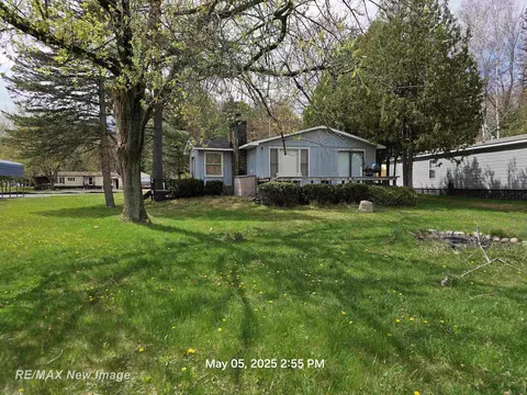 5243 Martin, Beaverton, MI 48612