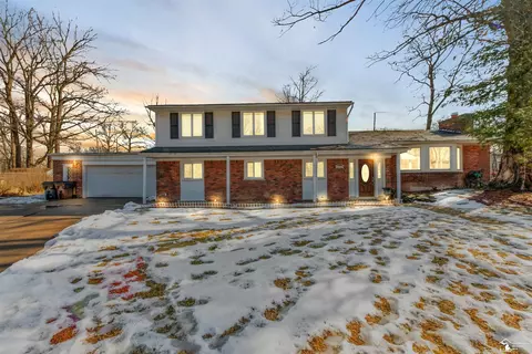 21419 Hcl Jackson, Grosse Ile, MI 48138