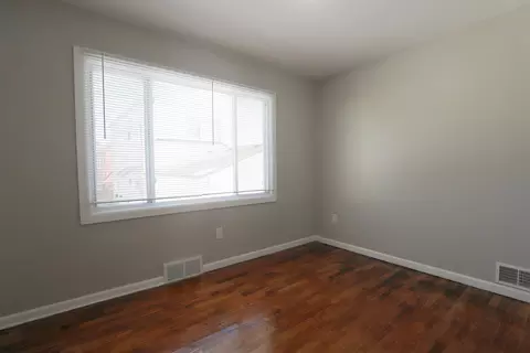 Bedroom - 332 Westcombe, Flint, MI 48501 photo 1 of 1