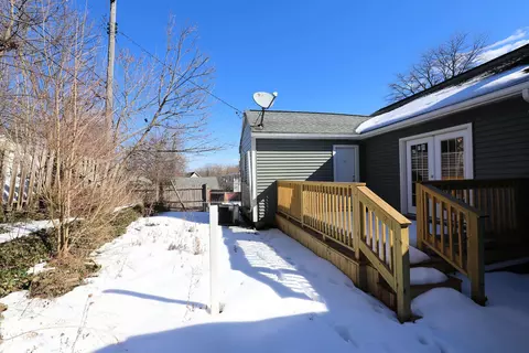 Exterior - 332 Westcombe, Flint, MI 48501 photo 4 of 7