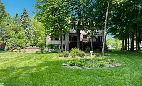 8932 Tournament, Washington, MI 48094 photo 10