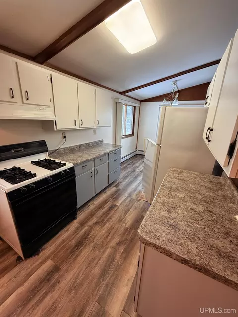 1303 Cedar, Hancock, MI 49930 photo 6