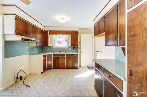 304 Lavender, Monroe, MI 48162 photo 13