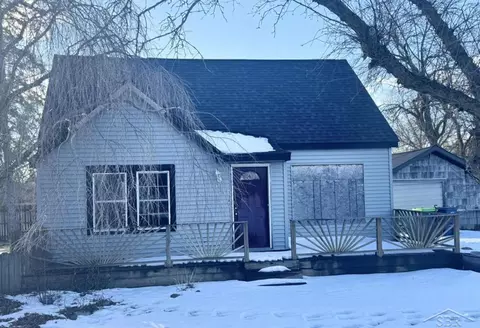 100 S Frost, Saginaw, MI 48638