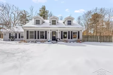 1500 Bayberry, Midland, MI 48640