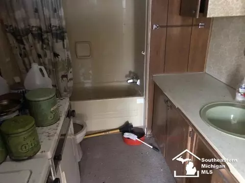 1211 E Cellars, Camden, MI 49232 photo 6