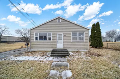 Exterior - 1046 Railroad, Adrian, MI 49221 photo 1 of 6