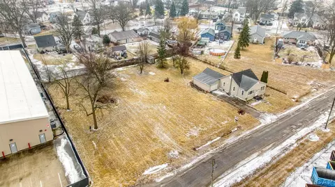 View/Area - 1046 Railroad, Adrian, MI 49221 photo 3 of 8