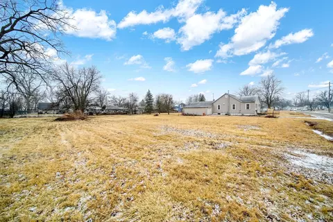 Exterior - 1046 Railroad, Adrian, MI 49221 photo 3 of 6