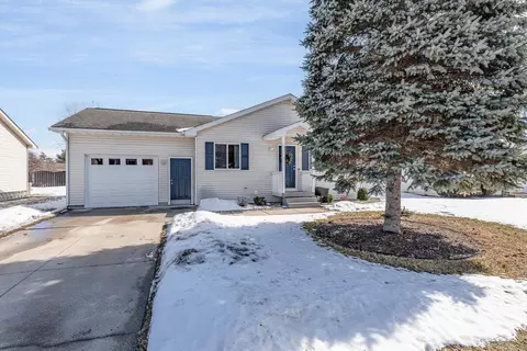1500 Lee, Midland, MI 48642
